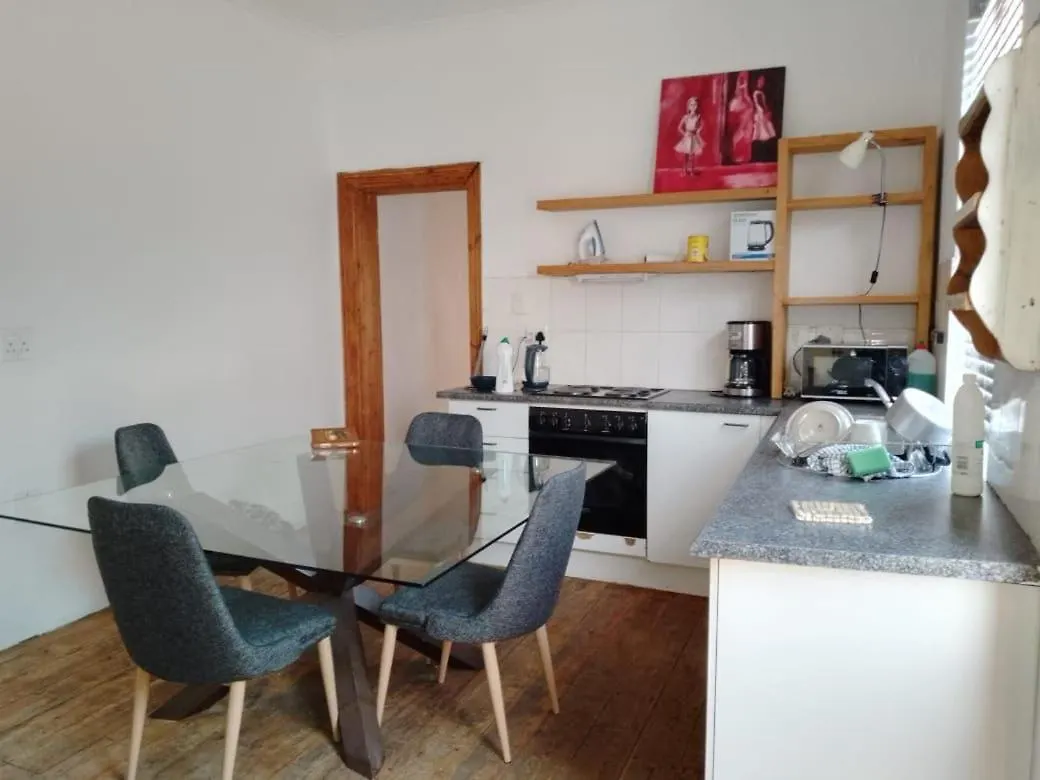 Athome Accommodation Woodstock Cape Town Homestay